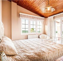 8 Bedroom villa with pool & seaview, near Acharavi, sleeps 16-18